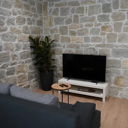 Daire Luxury Beachside Stobrec, 30m To Pebble Beach, Restaurants, Center Of Stobrec *