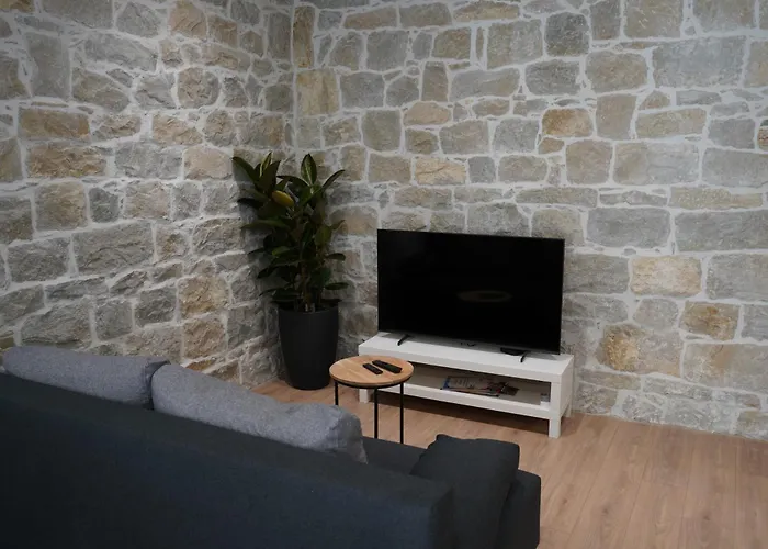 Daire Luxury Beachside Stobrec, 30m To Pebble Beach, Restaurants, Center Of Stobrec *